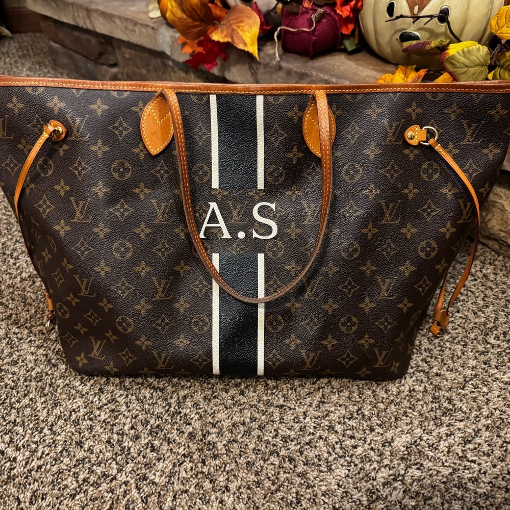 Authentic Louis Vuitton Monogram Neverfull GM